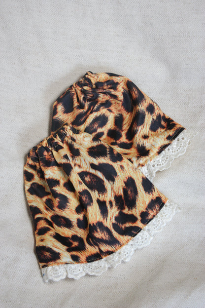 Handmade sleeves - panter ruffle